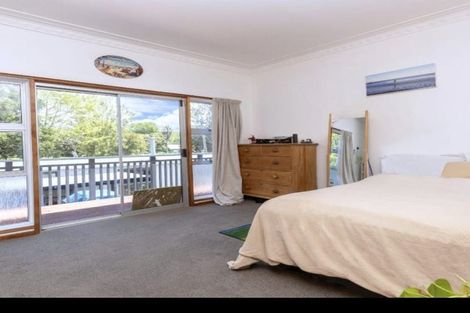 Photo of property in 24 Waikoukou Valley Road, Waimauku, 0812