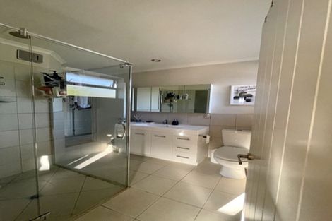 Photo of property in 2/220 Avonhead Road, Avonhead, Christchurch, 8042