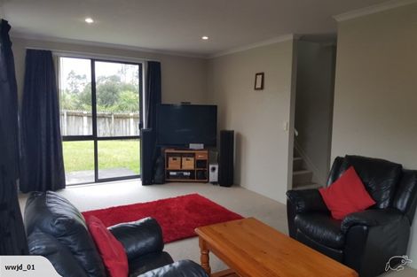 Photo of property in 32 Misty Valley Drive, Henderson, Auckland, 0612