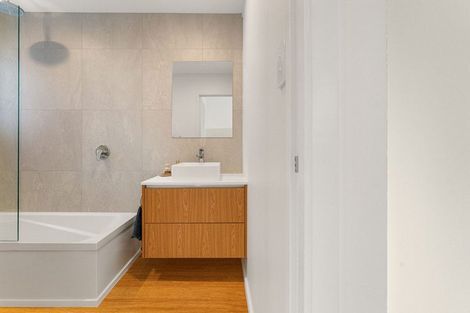 Photo of property in 370 Otumoetai Road, Otumoetai, Tauranga, 3110