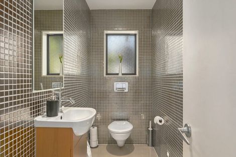 Photo of property in 1/8 The Esplanade, Campbells Bay, Auckland, 0630