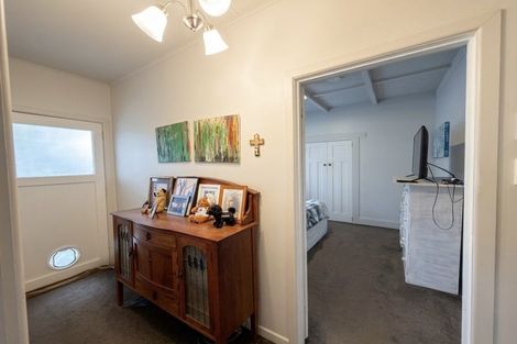 Photo of property in 33a Gloucester Road, Manurewa, Auckland, 2102