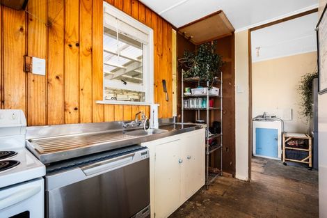 Photo of property in 11 Ngahue Crescent, Elsdon, Porirua, 5022