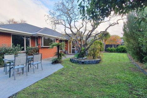 Photo of property in 14 Wendy Place, Heathcote Valley, Christchurch, 8022
