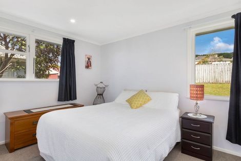 Photo of property in 91 Rangituhi Crescent, Takapuwahia, Porirua, 5022