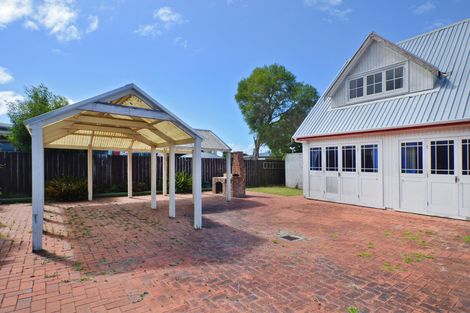 Photo of property in 8 Munro Place, Ngunguru, Whangarei, 0173