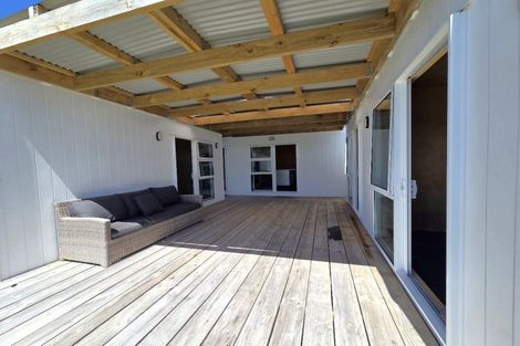 Photo of property in 105 Taupata Way, Matarangi, Whitianga, 3592