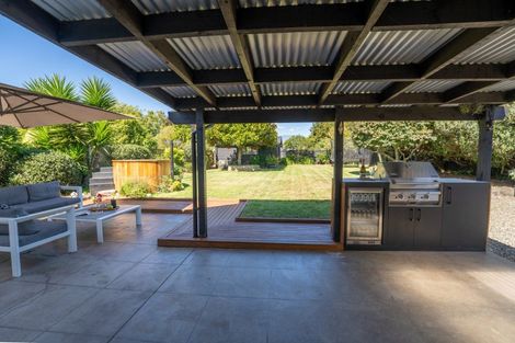 Photo of property in 10 Somerville Lane, Brightwater, 7022