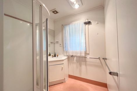 Photo of property in 45 Sturges Road, Henderson, Auckland, 0612