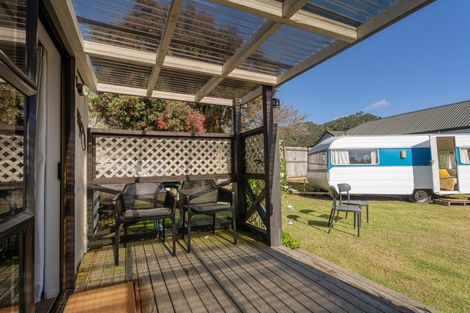 Photo of property in 56 Hahei Beach Road, Hahei, Whitianga, 3591