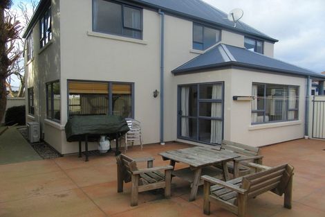 Photo of property in 122a Maidstone Road, Ilam, Christchurch, 8041