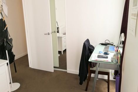 Photo of property in Terrace Heights Apartments, 10c/163 The Terrace, Wellington Central, Wellington, 6011