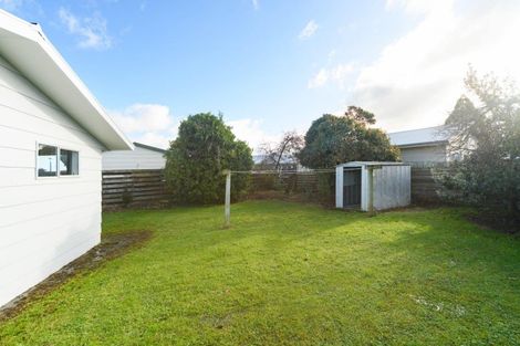Photo of property in 41 Acacia Street, Kelvin Grove, Palmerston North, 4414