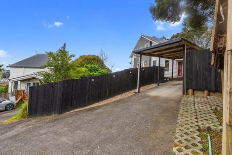 Photo of property in 1/19 Lilburn Crescent, Massey, Auckland, 0614