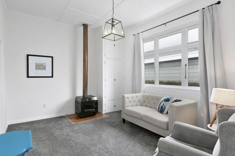 Photo of property in 37 Wesley Street, South Dunedin, Dunedin, 9012