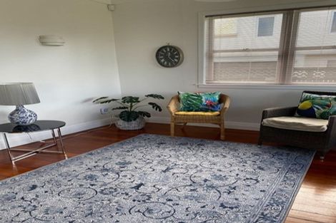 Photo of property in 16 Bangor Street, Point Chevalier, Auckland, 1022