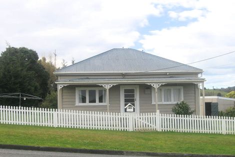 Photo of property in 2 View Road, Hikurangi, 0114