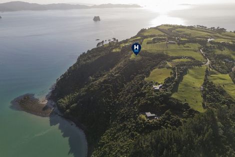 Photo of property in 404a Lees Road, Hahei, Whitianga, 3591