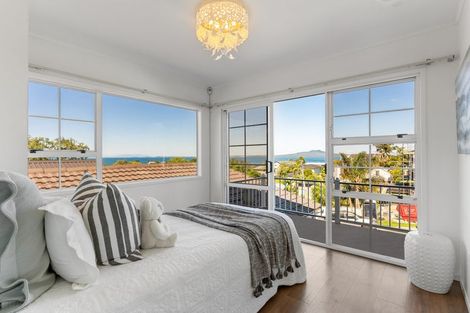 Photo of property in 16 Eastcliffe Road, Castor Bay, Auckland, 0620