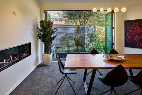 Photo of property in 3 Bayview Terrace, Oriental Bay, Wellington, 6011