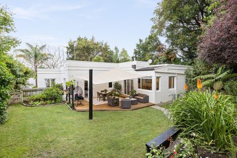 Photo of property in 6 Ormond Road, Hospital Hill, Napier, 4110