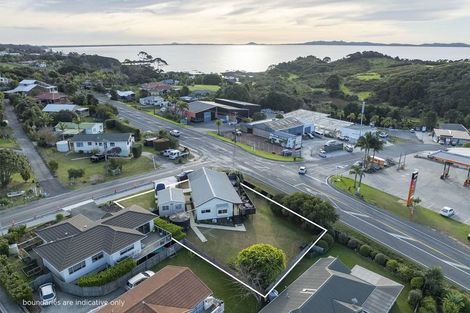 Photo of property in 2 Cable Bay Block Road, Cable Bay, 0420