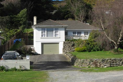 Photo of property in 89 Coast Road, Wainuiomata, Lower Hutt, 5014