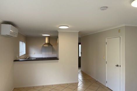 Photo of property in 41 Tiri Tiri Road, Birkdale, Auckland, 0626