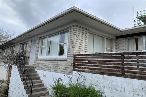 Photo of property in 2/176 Archers Road, Glenfield, Auckland, 0629