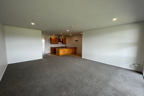 Photo of property in 1/63 Kestev Drive, Flat Bush, Auckland, 2016