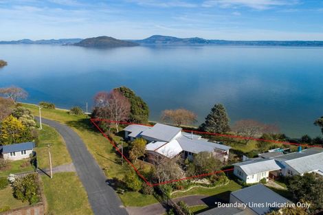 Photo of property in 10 Waana Street, Mourea, Rotorua, 3074