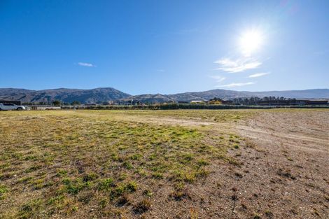 Photo of property in 18 Quinns Way, Cromwell, 9384