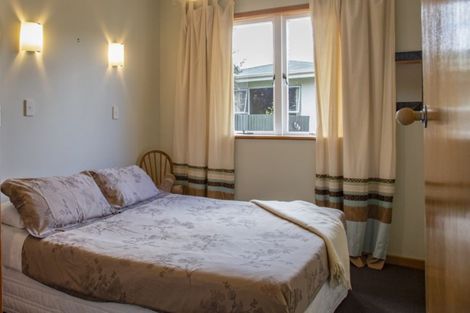 Photo of property in 64 Cologne Street, Martinborough, 5711