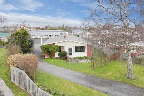 Photo of property in 8 Mcalpine Place, Rangiora, 7400