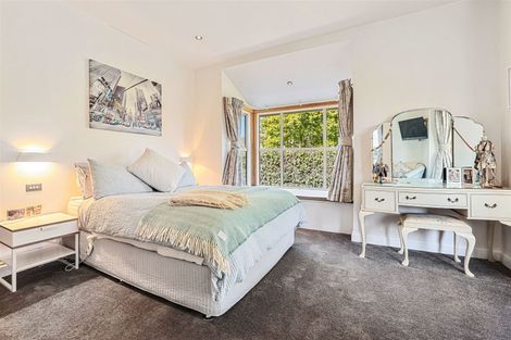 Photo of property in 18 Saint James Avenue, Papanui, Christchurch, 8053