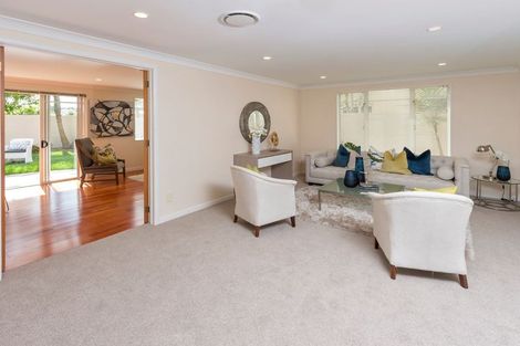 Photo of property in 13 Haven Crest, Somerville, Auckland, 2014