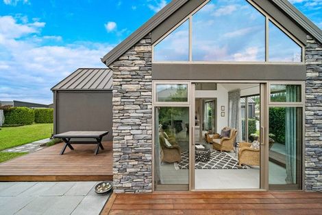 Photo of property in 2 Silver Peaks Drive, West Melton, 7618