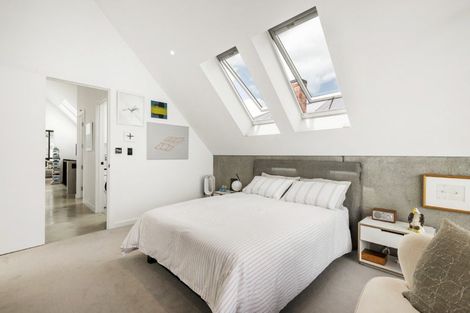 Photo of property in 81 Queen Street, Northcote Point, Auckland, 0627