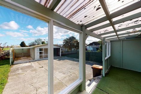Photo of property in 20 Esk Street, Roslyn, Palmerston North, 4414