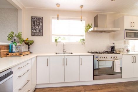 Photo of property in 12 Hunter Street, Milson, Palmerston North, 4414