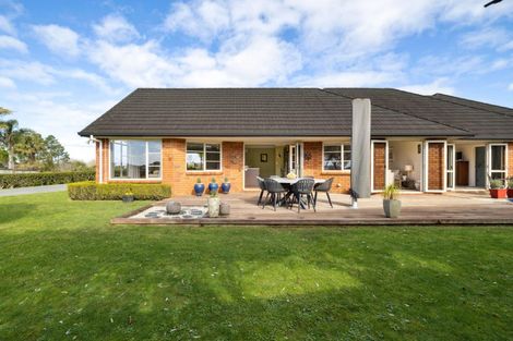 Photo of property in 123 Butcher Road, Pukekohe, 2120