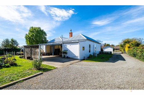 Photo of property in 2 Point Bush Road, Waimate, 7924