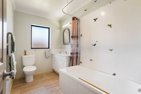 Photo of property in 105 Avalon Place, Whangamata, 3620