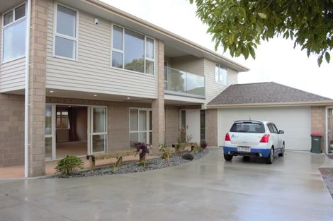 Photo of property in 74 Te Atatu Road, Te Atatu South, Auckland, 0610