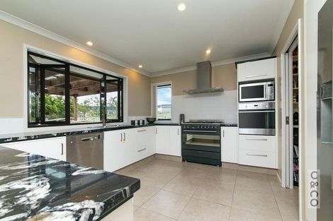 Photo of property in 73c Oraha Road, Kumeu, 0892