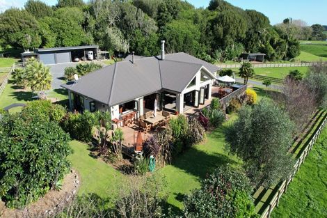 Photo of property in 207 Takapu Road, Manakau, Levin, 5573