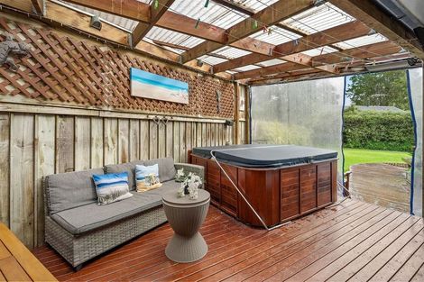 Photo of property in 43 Cranston Street, Torbay, Auckland, 0632