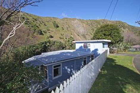 Photo of property in 60 Tilley Road, Paekakariki, 5034