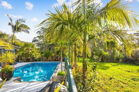 Photo of property in 14 Monkton Close, Greenhithe, Auckland, 0632