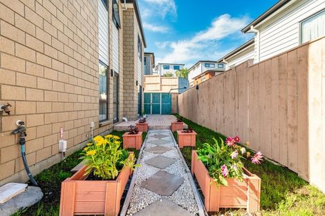 Photo of property in 31 Shibata Rise, Ranui, Auckland, 0612